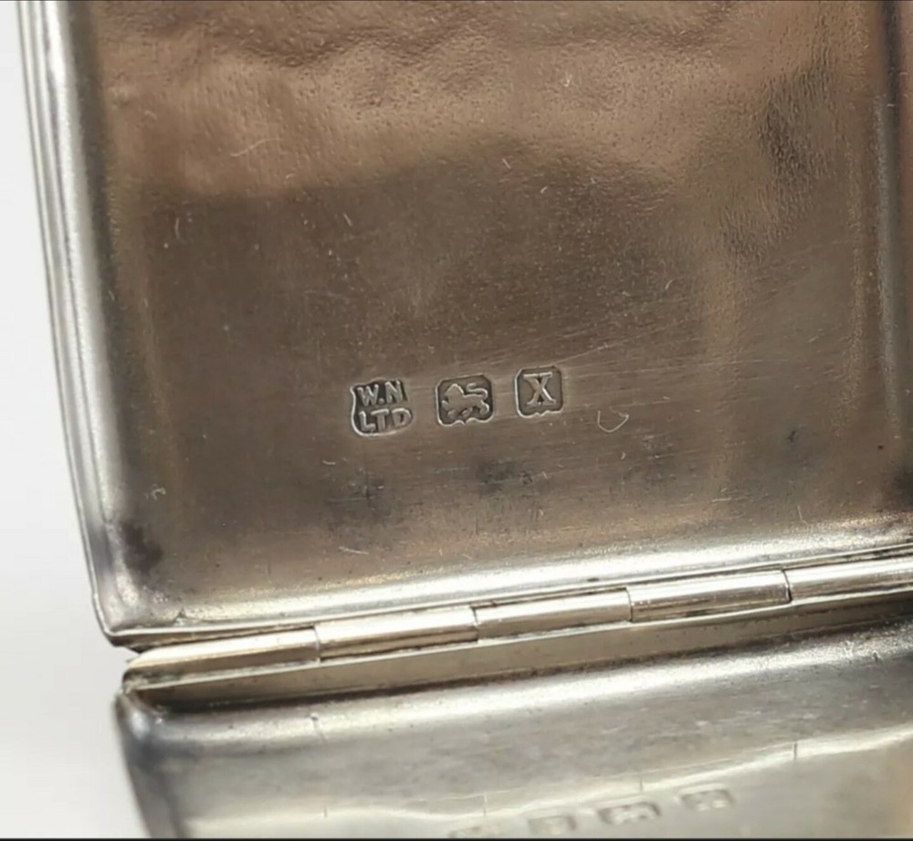 William Neale & Sons Ltd Birmingham. Hallmarked antique match case