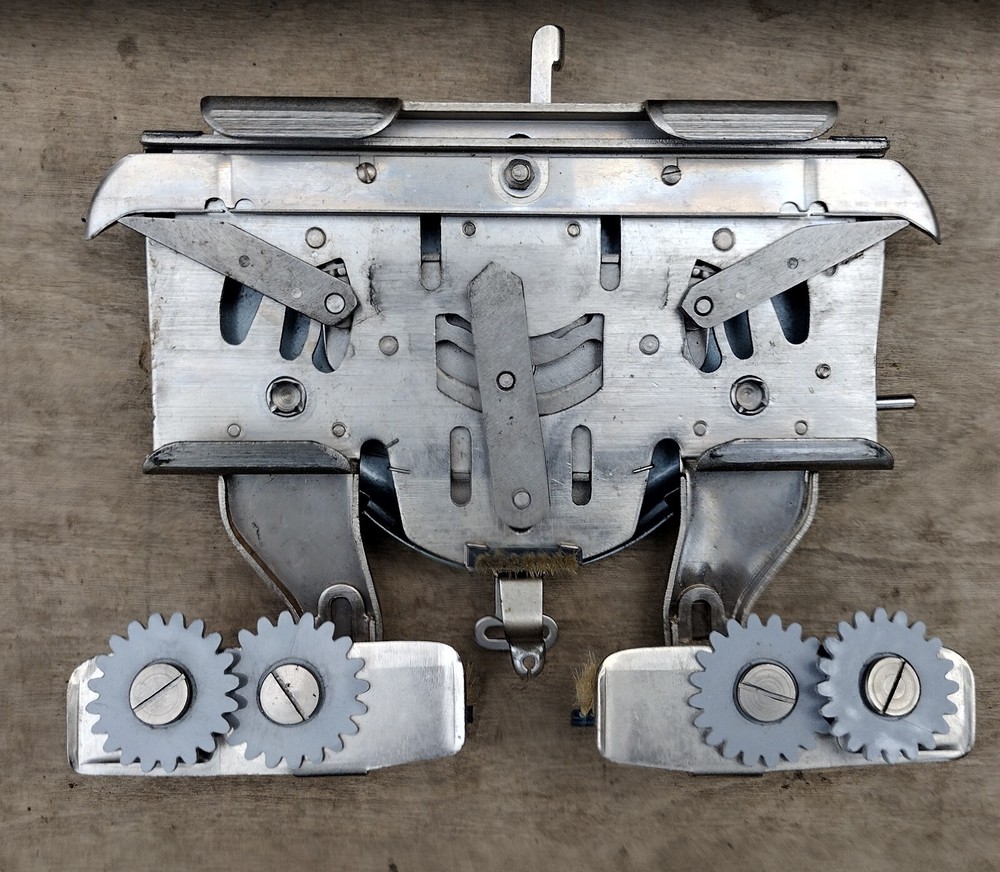 BROTHERS 1950's Knitting Machine