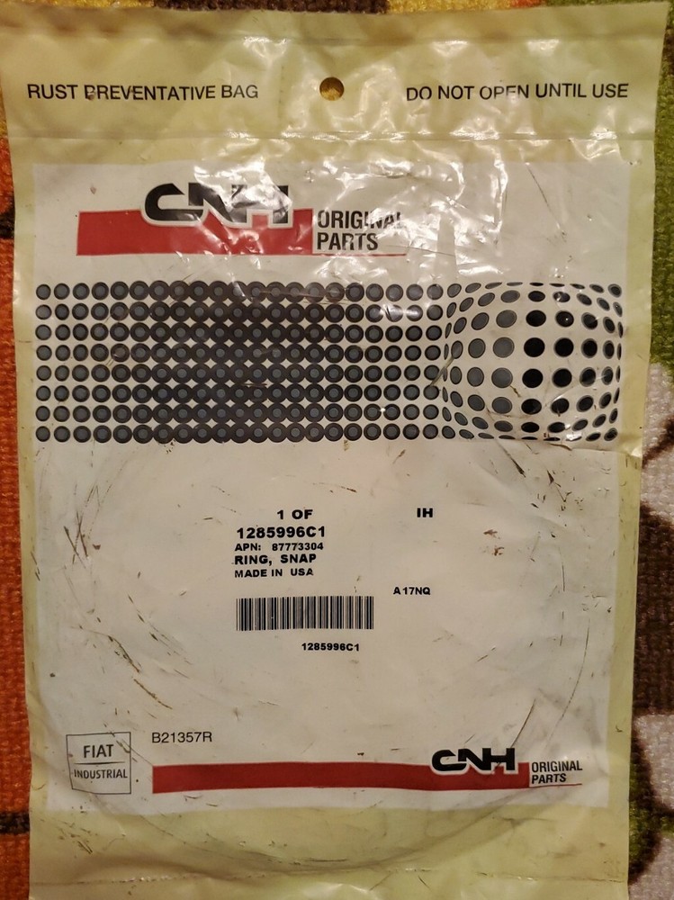 CNH Snap Ring Part # 1285996C1