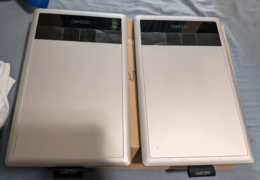 2 Wacom Bamboo Capture Pen Tablets (CTH470) w/ Cable Untested No Pen
