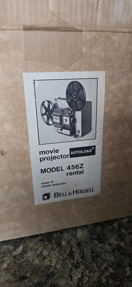 Bell & Howell Autoload 8MM Super - Model 456Z - Original Box - Perfect