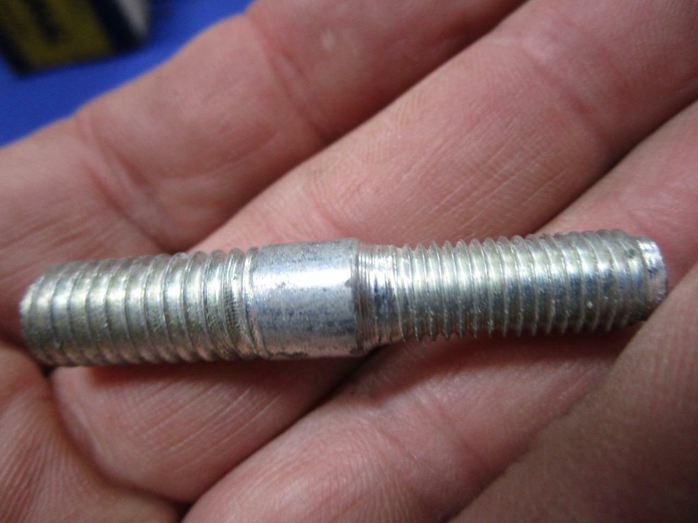 NOS Norton Commando, CYLINDER STUD - STEPPED # 06-3824