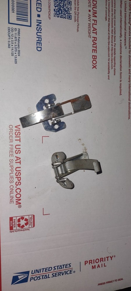 arcade control panel latch  lot #1037