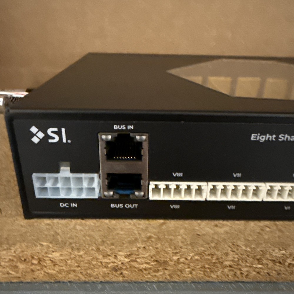SCREEN INNOVATIONS JANUS - eight SchuPower and RS 485 data hub