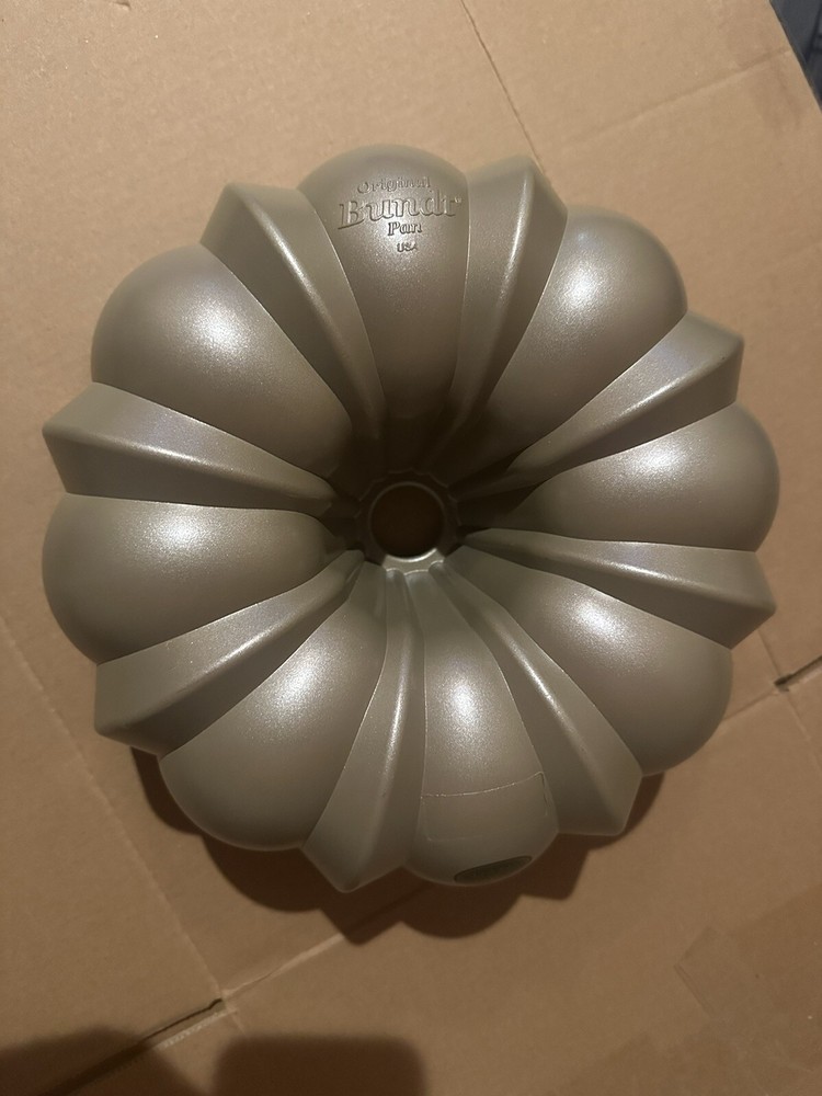 Original Bundt Pan