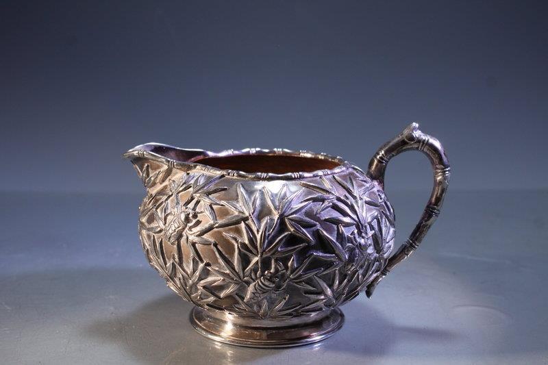 FINE ANTIQUE CHINESE EXPORT SILVER CREAMER,