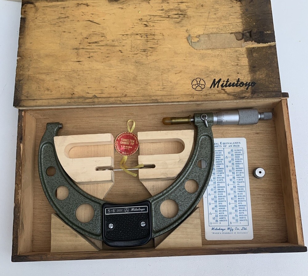 MITUTOYO NO. 103-220 MICROMETER 5-6" .0001" Resolution