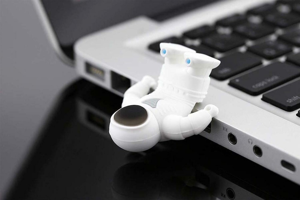 NEW Bone Collection 4GB Spaceman USB Drive - New