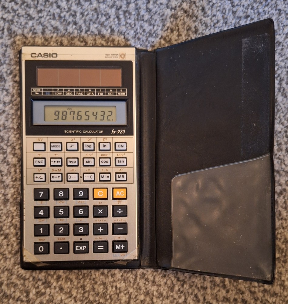 Vintage Casio Scientific Calculator fx-920 - Fully Working