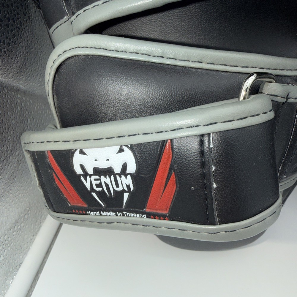 Venom Elite Big Focus Mitts In Black & Red