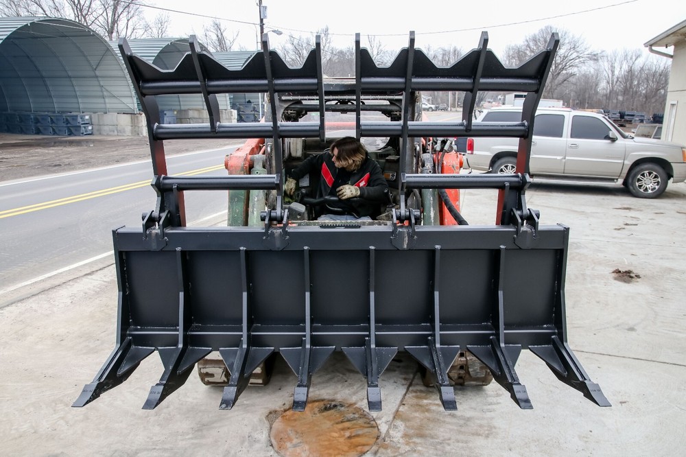 84" VERTICAL EXTREME GRAPPLE QUICK ATTACH GRAPPLE SKID STEER - FREE SHIPPING