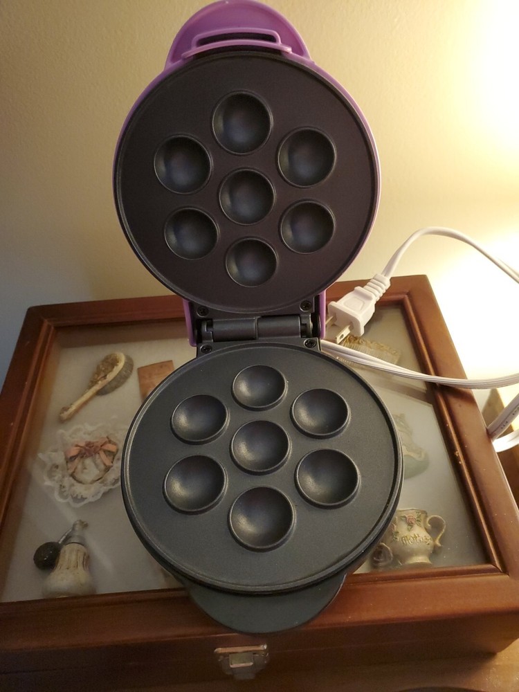 Nostalgia My Mini Cake Pop Maker