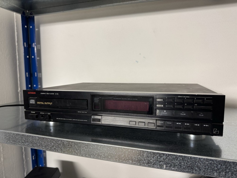 Luxman COMPACT DISC PLAYER D-112