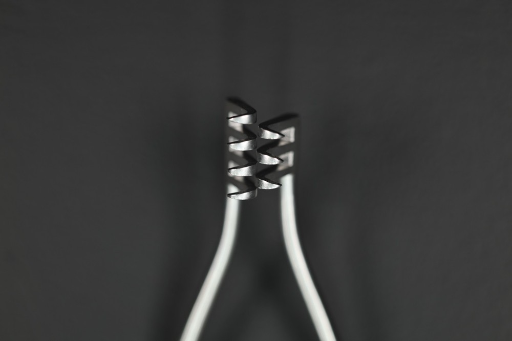 Mueller SU3112 Weitlaner Retractor, Locking, 3x4 Sharp Prongs, 6.5"