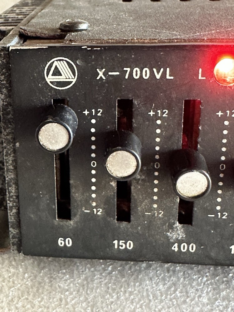 Pyramid X-700VL Vintage Car Graphic Equalizer Booste Tested