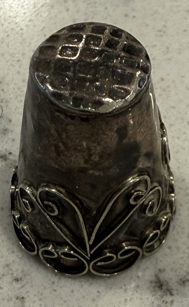 Vintage 925 Sterling Silver Thimble Ornate Scroll Design
