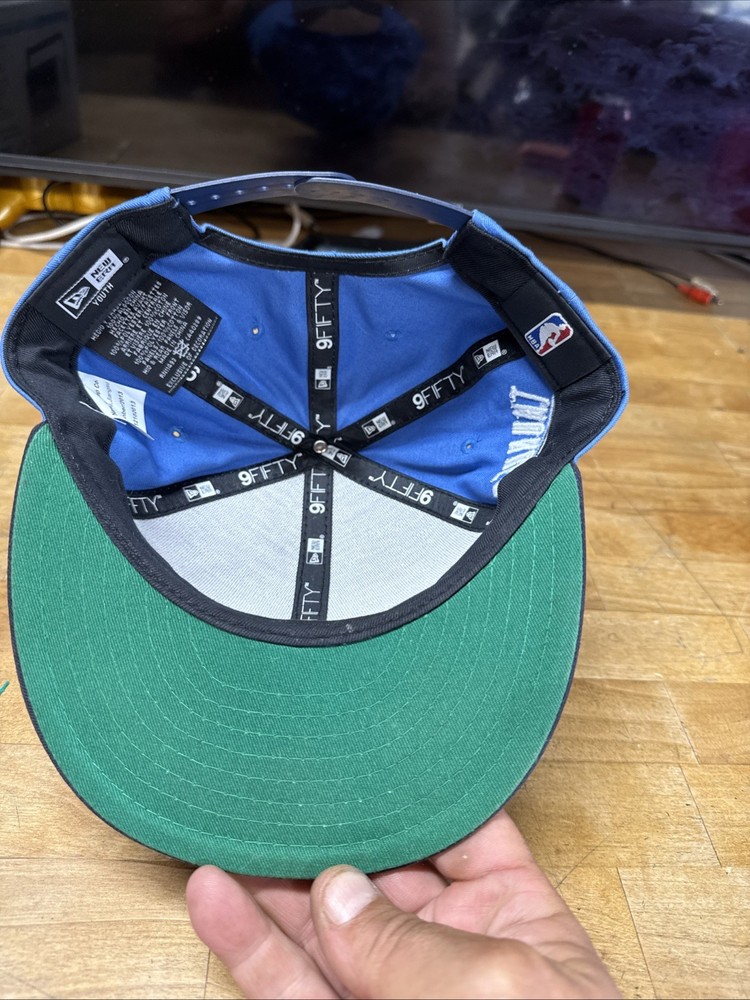 Kevin Durant hat YOUTH SIZE