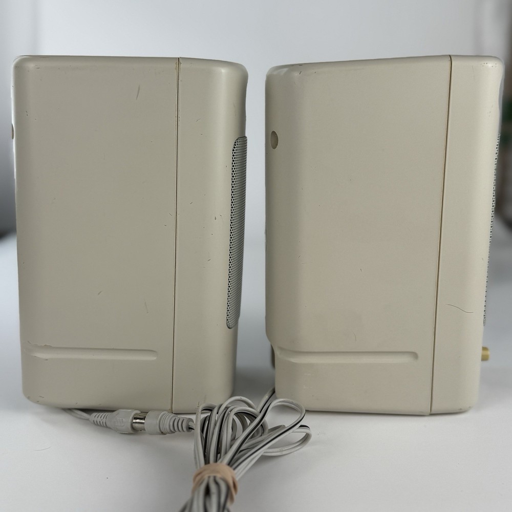 Creative CS100 Computer Speakers - No Power Adapter - Tested