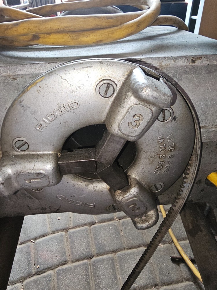 Ridgid 400 Pipe Threader with short legs used
