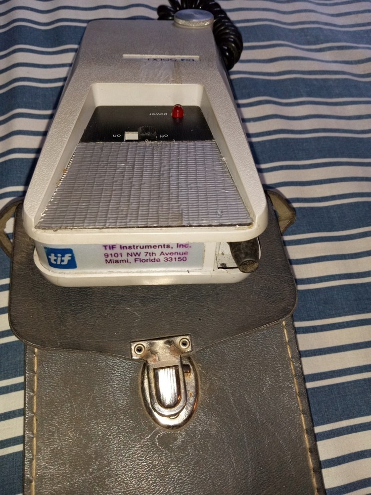 TIF 5500 Pump Style Automatic Halogen Leak Detector & Case