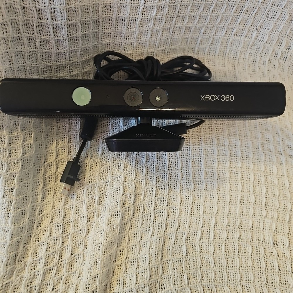 Microsoft Xbox 360 Kinect Motion Sensor Bar ~ w Just Dance 2014 Working & Clean
