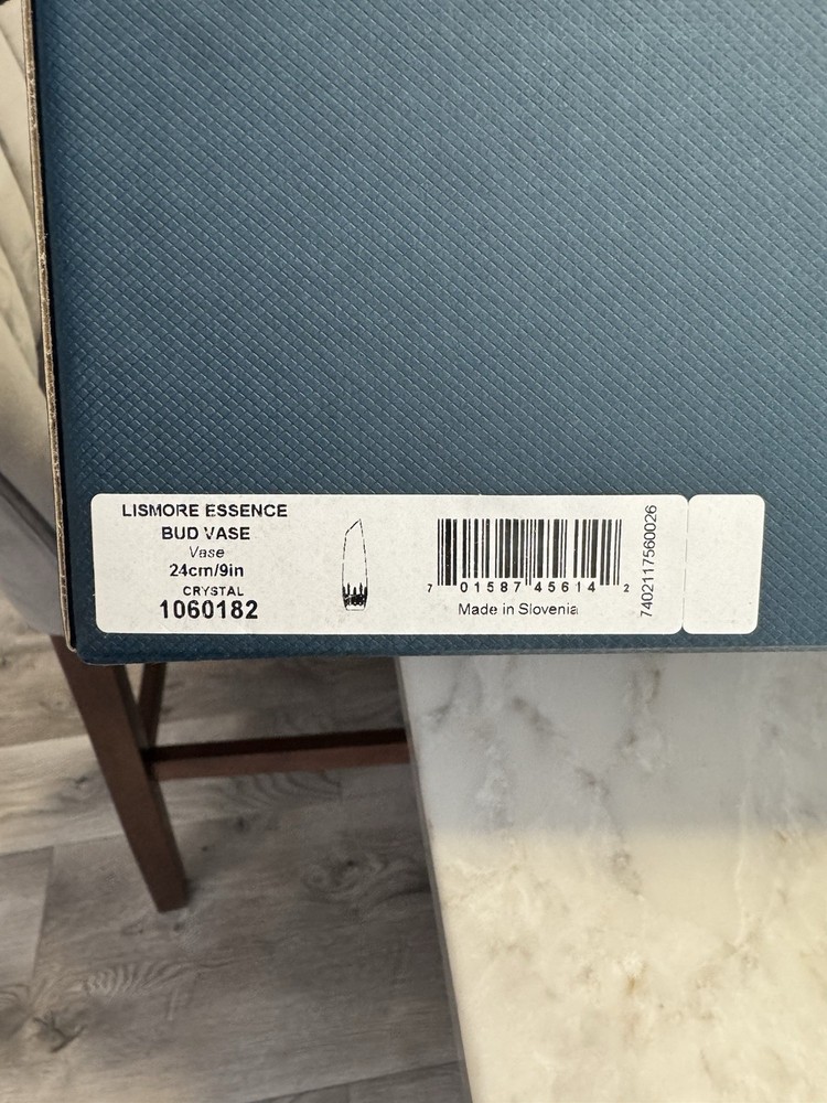 Listers Essence Bud Vase