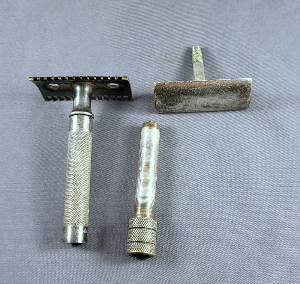 NIce Gillette Old Type - Single Ring - Razor - 1916 - Clean