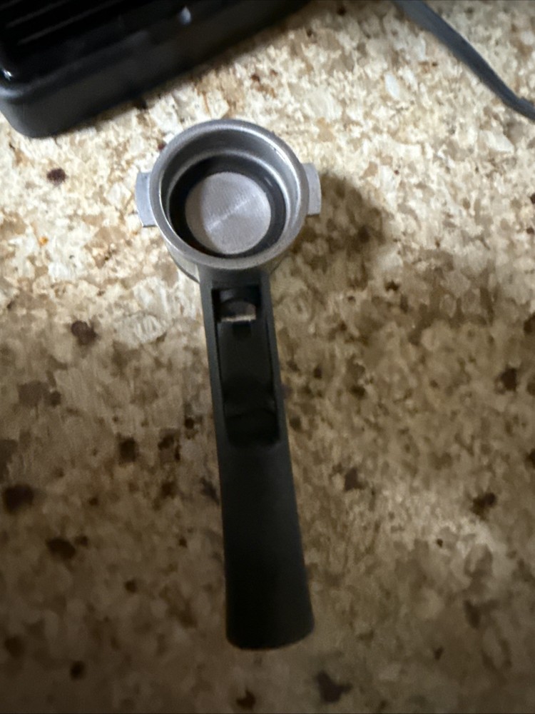 DeLonghi Espresso Machine - Black Tested