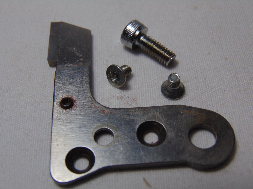 Elna Lock Pro 4 DC Overlock Serger Replacement Part Cutter & Screws Blade