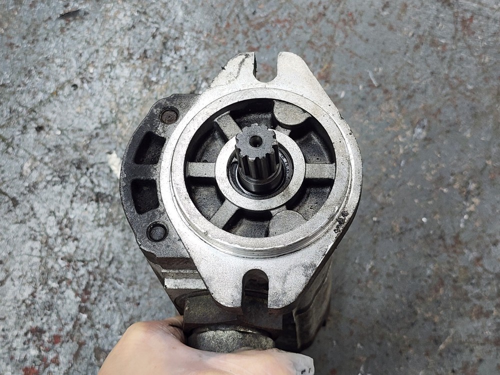 Sauer Danfoss HYDRAULIC PUMP