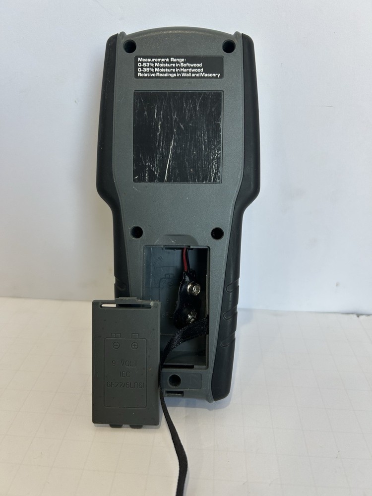 General MMD7NP Pinless LCD Moisture Meter Tricolor Bar Graph Hold Function