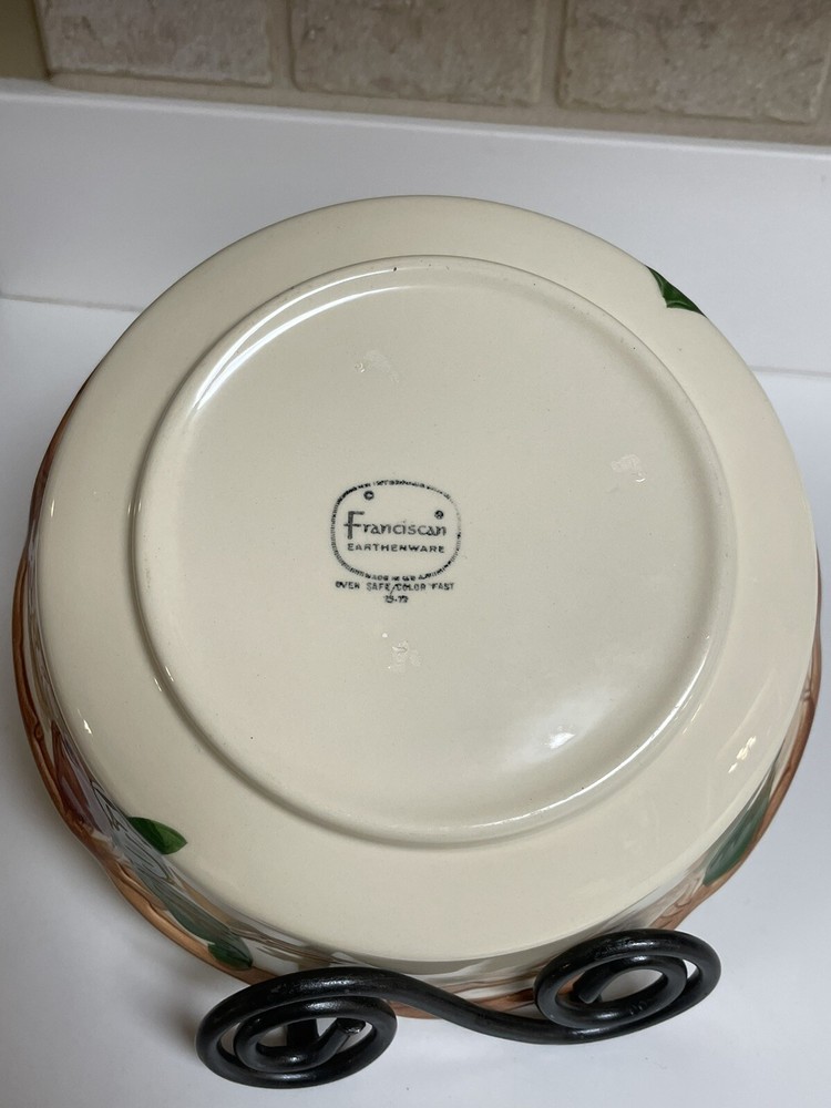 Franciscan Apple 8" Flared Vegetable Bowl