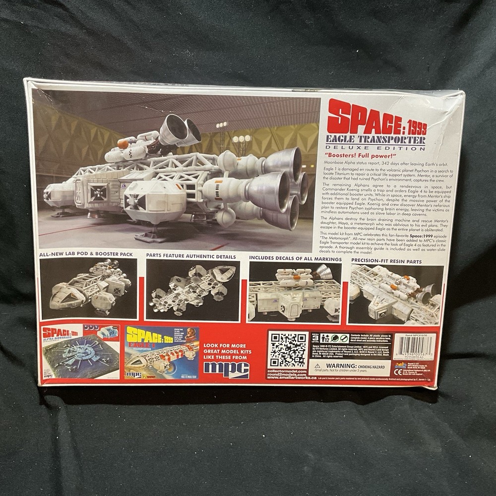 Space 1999 Eagle Transporter Deluxe Edition