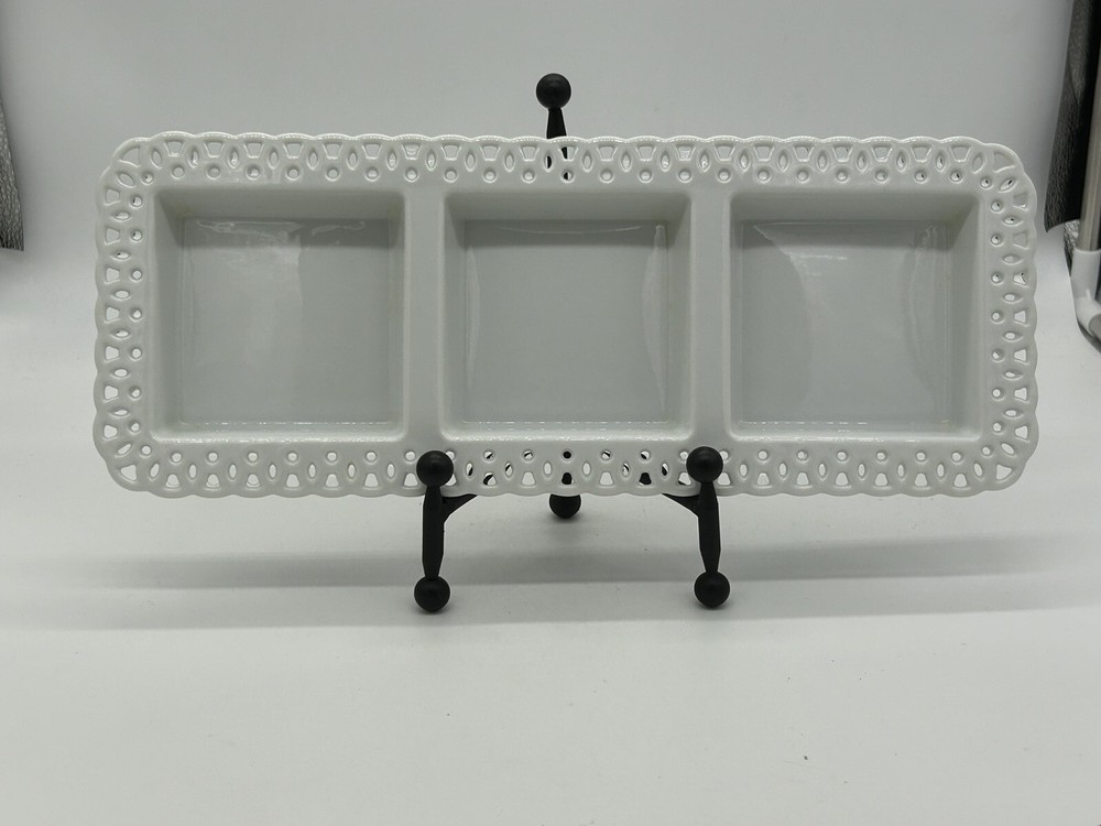 Crate & Barrel White Divided 3-Section Serving Platter w/ Lace Edge Design