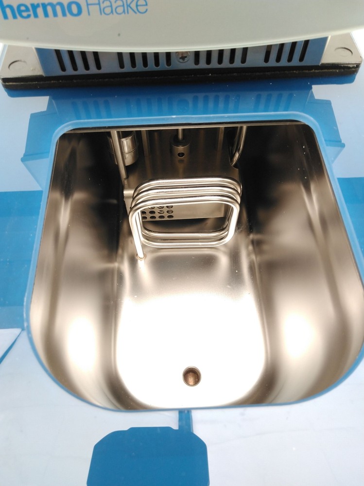 Thermo Scientific Haake Phoenix P2 Heating Circulator with B5 Bath