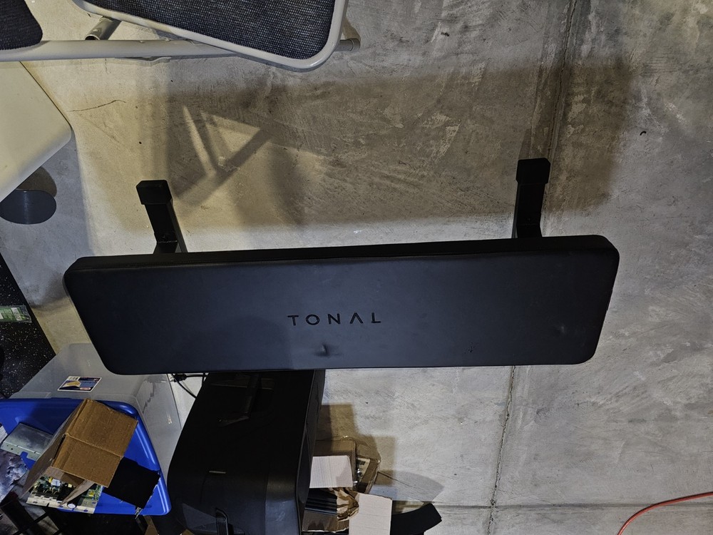 Tonal Bench