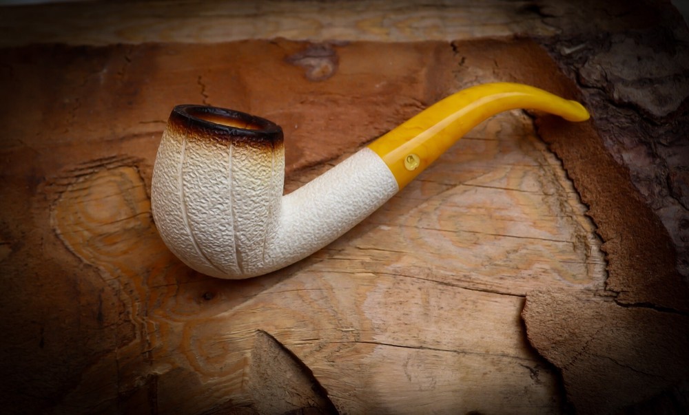 Rustic Patterned Special Hand Crafted Lee Van Cleef Meerschaum Pipe