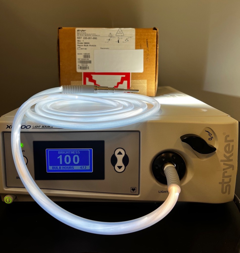 Stryker Medical X8000 Light Source