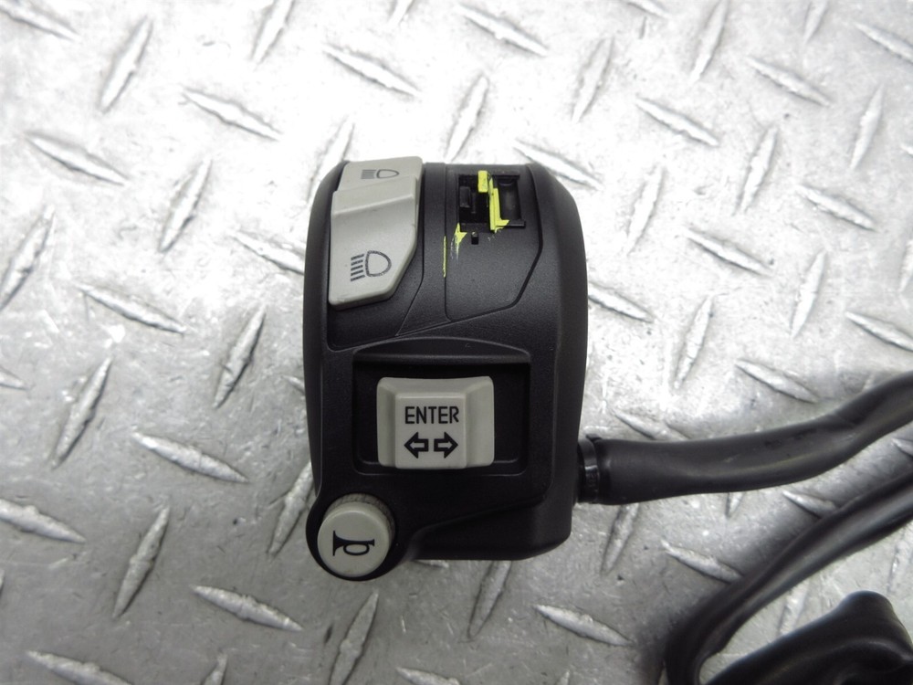 2017 17-21 Ducati Multistrada 950 Left Handlebar Handle Bar Control Switch