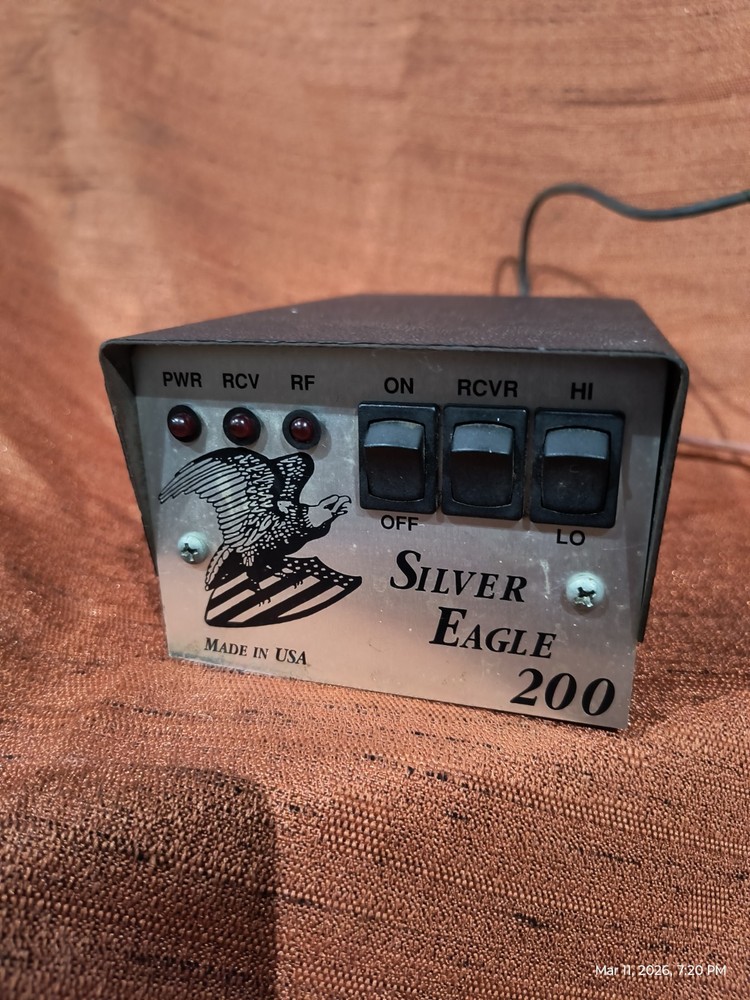 Silver Eagle 200 Linear Amplifier, Vintage, Powers On, Untested