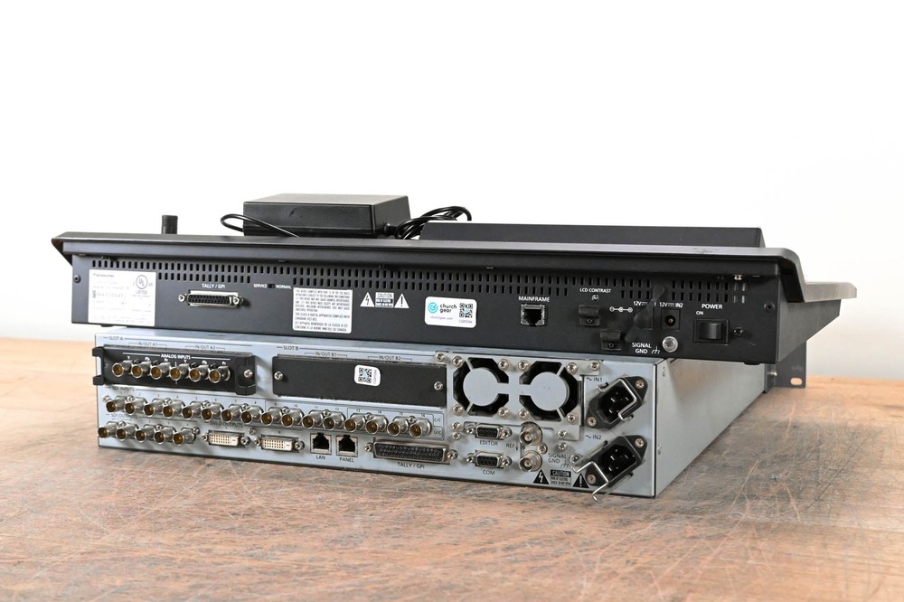 Panasonic AV-HS450 Multi-Format HD/SD 1 M/E Live Switcher CG01D84