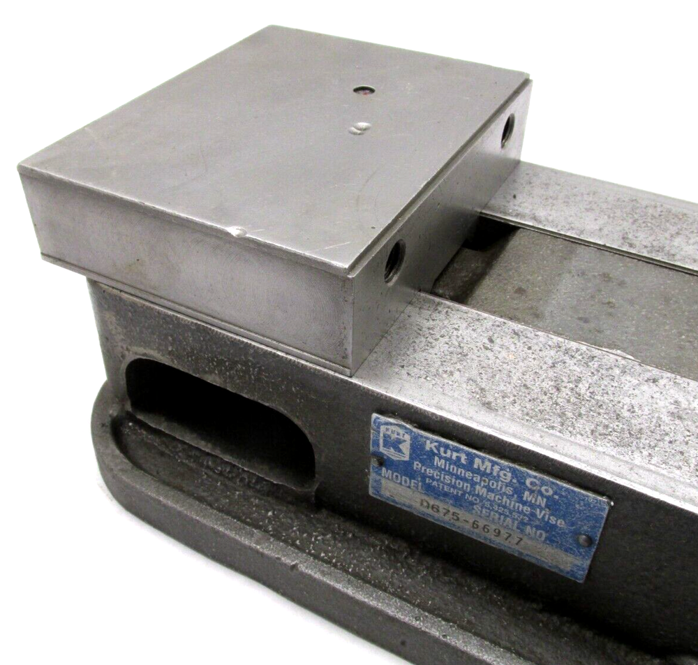 KURT ANGLOCK 6" MILLING MACHINE VISE - #D675