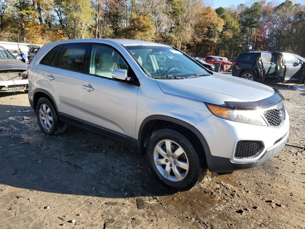 SORENTO 2011 Glove Box 4900166