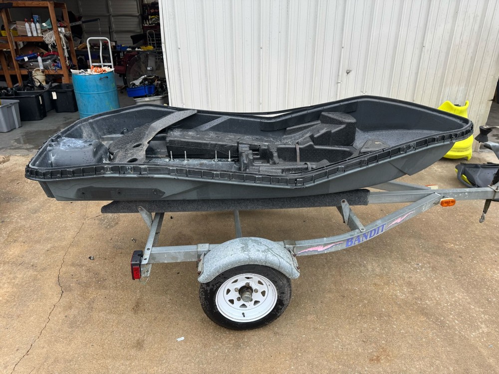 2015 SEADOO SPARK 900 HO 3UP HULL 295501141