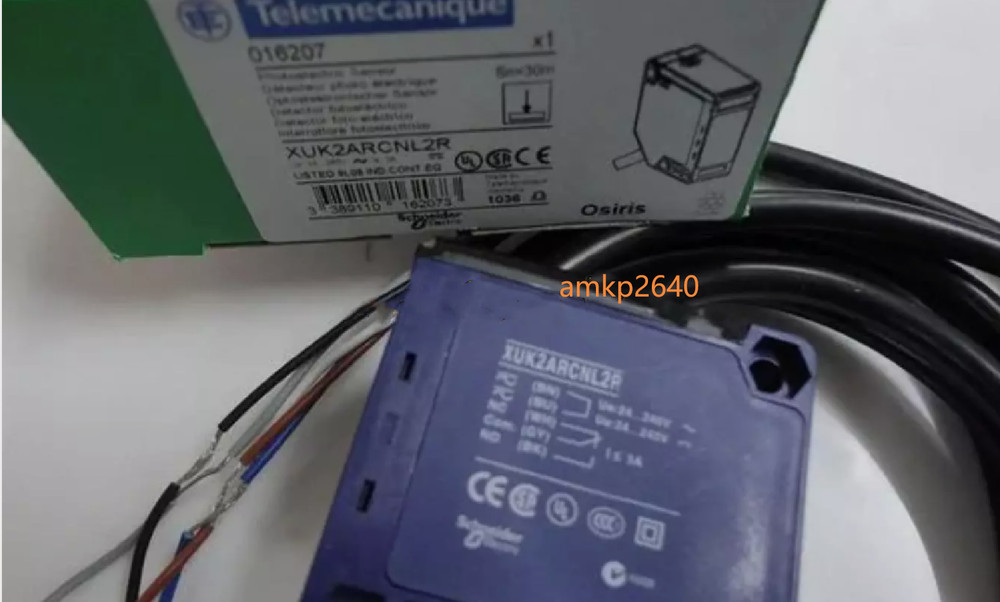 ONE NEW XUK2ARCNL2R photoelectric switch sensor amk