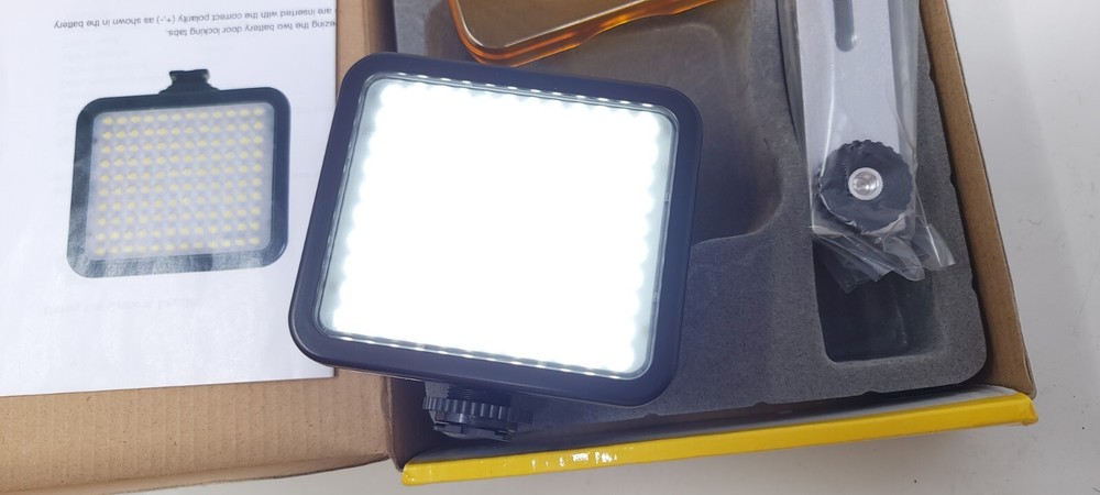 Promaster LED 120 Code 7200 Camera Camcorder Light