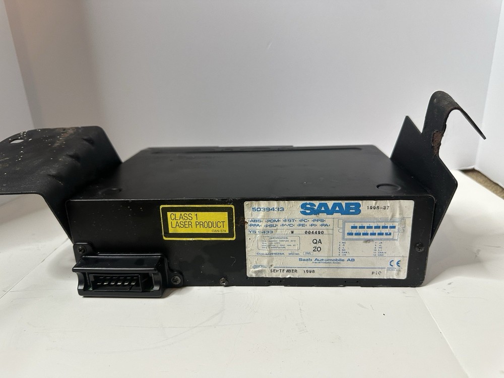 SAAB 6 Disc Cd Changer - Designed For 9-5 Models