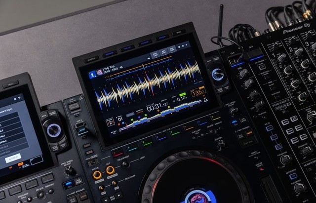 AlphaTheta CDJ-3000X High-Resolution Professional DJ Player (Black)