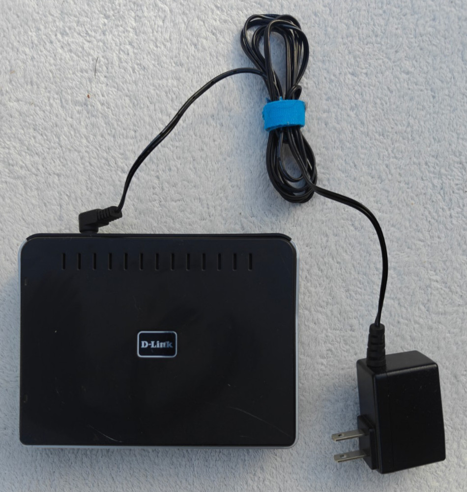 D-Link DES-1105 (DES1105) 5-Ports External Switch, ethernet switch