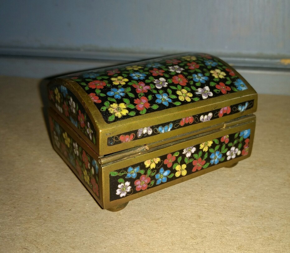 Antique Japanese Cloisonne Box